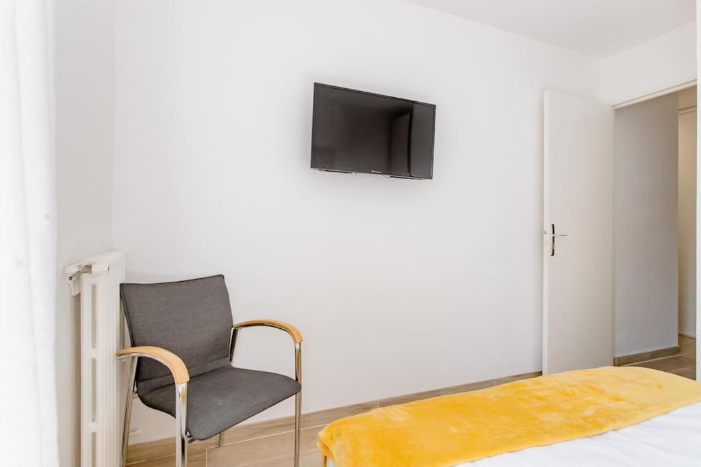 Private Room In Renovated Apartment - Tram 1 Min Walk Nice Eksteriør billede