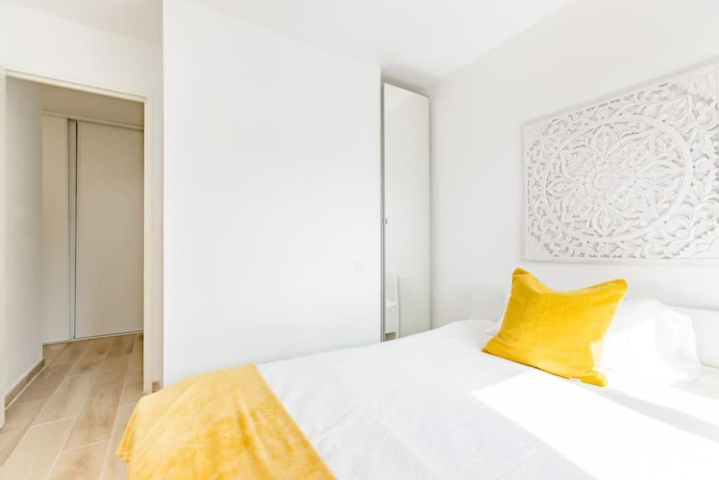 Private Room In Renovated Apartment - Tram 1 Min Walk Nice Eksteriør billede